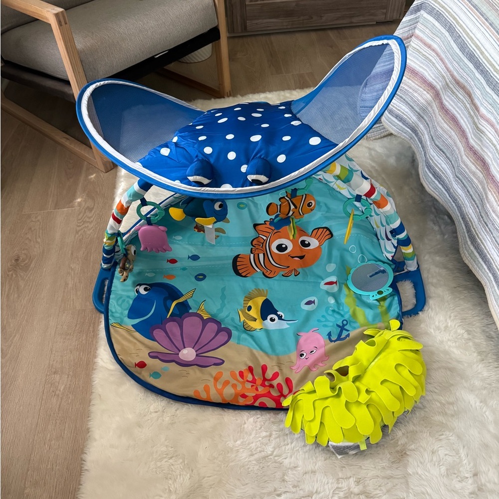 Finding Nemo tummy time baby gym mat